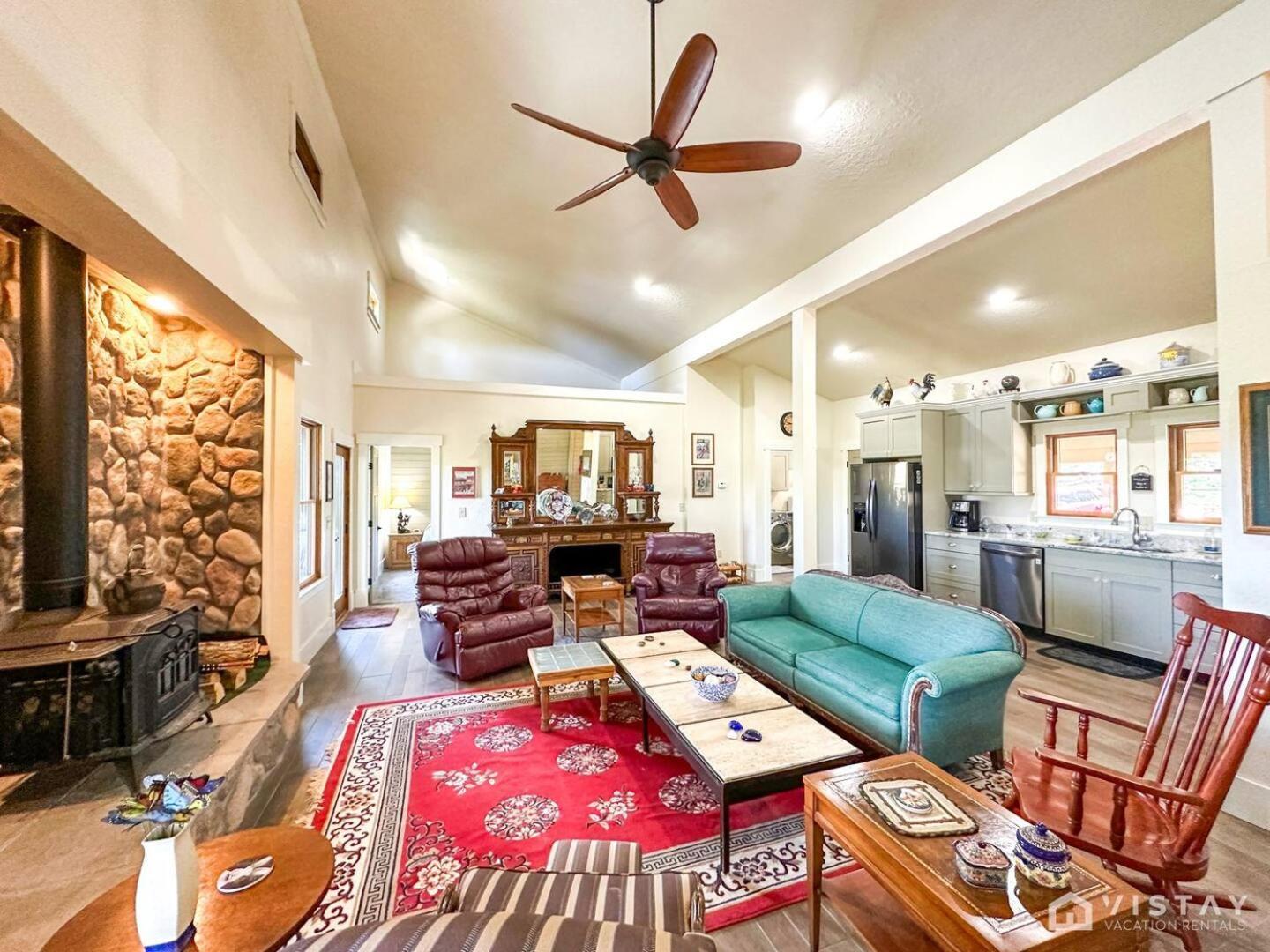 فيلا Summit Pines Hideaway - Amazing Mountain Views! Duck Creek Village المظهر الخارجي الصورة